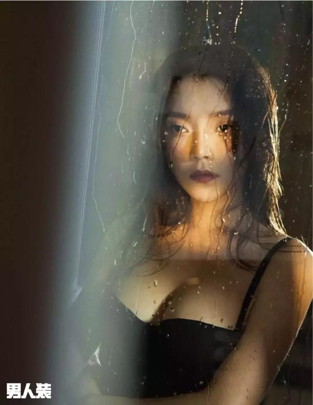 6月封面女郎：“YY一姐”崔阿扎