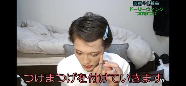 日本资深女装大佬化妆前后对比惊人,七尺大汉秒变萝莉?急需缓缓