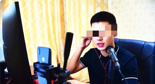 女子爱上纯情男主播,两年打赏1400多万,竟把自己弄到锒铛入狱