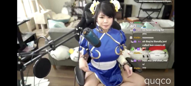 国外一女主播cos春丽衣着不雅被封,直播平台规范不明确引争议