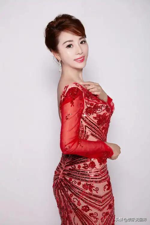 四川电视台15位美女主持人，颜值与才华并存