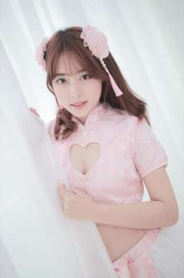 韩女主播下载(超级甜的“辣妹”韩国女主播“하느르”美照赏)