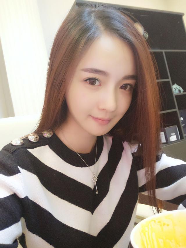 邻家女神突破自我~“小虎牙”首次出镜悬疑电影，本色出演获好评