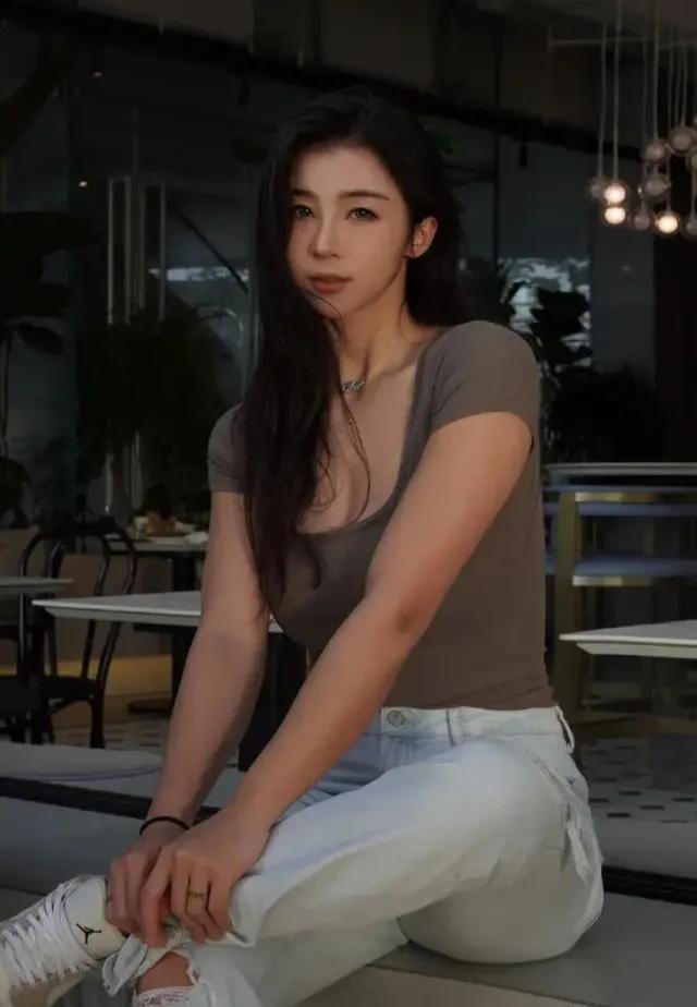 腾讯NBA五大美女主持人和五大外派美女记者大比拼 张曼源能夺魁吗