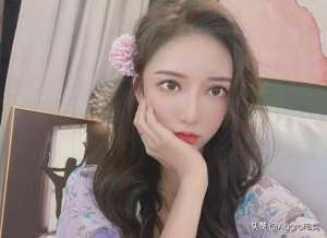 斗鱼跳舞的女主播(斗鱼舞蹈一姐停播后回归，跳舞4小时仅赚3209块，还是和榜1玩爽？)