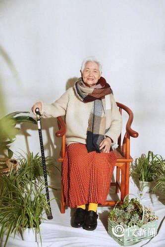 带87岁外婆拍了一套少女系写真,她说:希望外婆永远“少女”