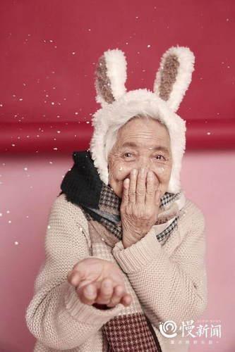 带87岁外婆拍了一套少女系写真,她说:希望外婆永远“少女”