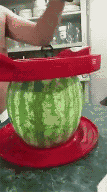 郑凯前女友程晓玥穿紧身裤直播，私处若隐若现，明星也开始擦边