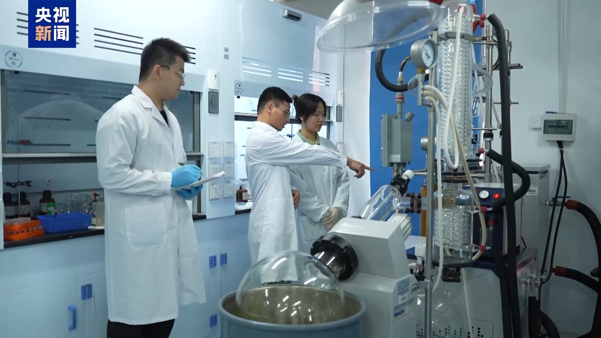 全链条护航高校毕业生高质量就业 政策“大礼包”来了！