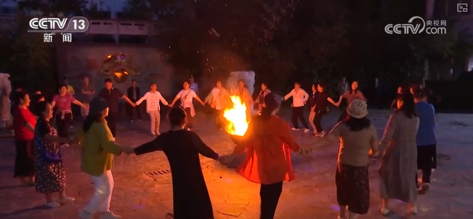 含“金”量提升！银发经济跑出“加速度” 焕发消费“青春活力”