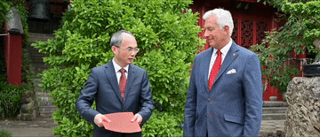 习近平与外国友人的故事|花开满树情常在