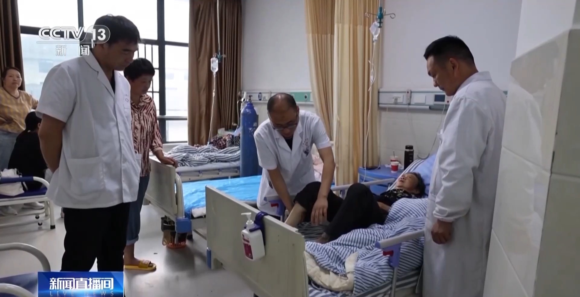 看病不用出远门 “家门口的医改”如何进行?