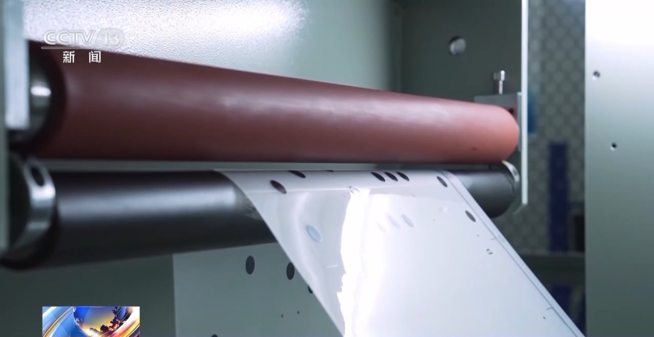 “电子皮肤”诞生记 从“艰难出生”到“跨界新星”