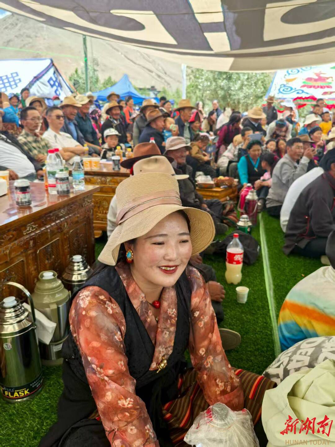 湘巴藏戏的希望，跟着小小的身影往前奔！