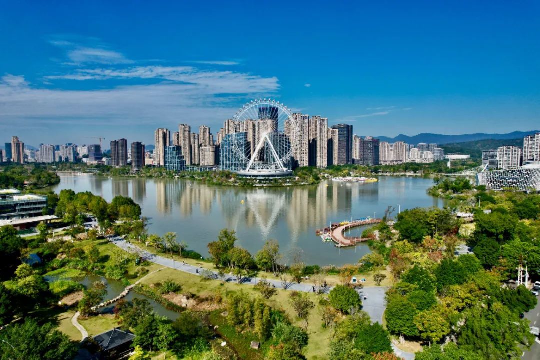 东西问丨里韦拉·埃斯皮诺萨:人类应以何种“新礼”回赠大地?