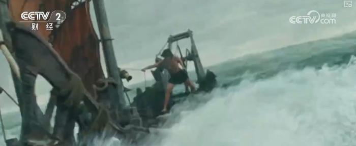 鲜明叙事、工业级制作、衍生品周边……电影市场“热气腾腾” 焕活经典IP撬动新消费